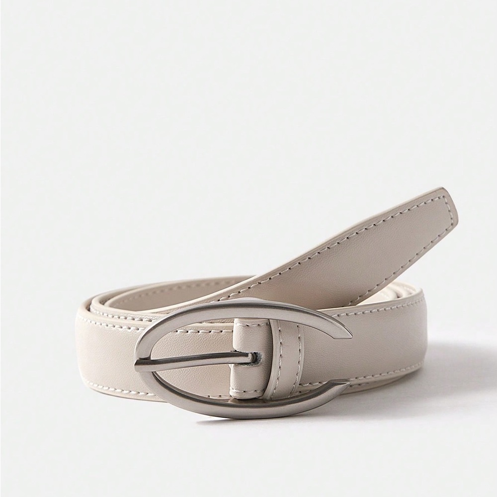 NWOT minimalist cream/white belt